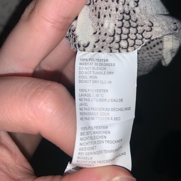 Nasty gal What Difference Does It Snake Cami Top –– NWT - Picture 15 of 16